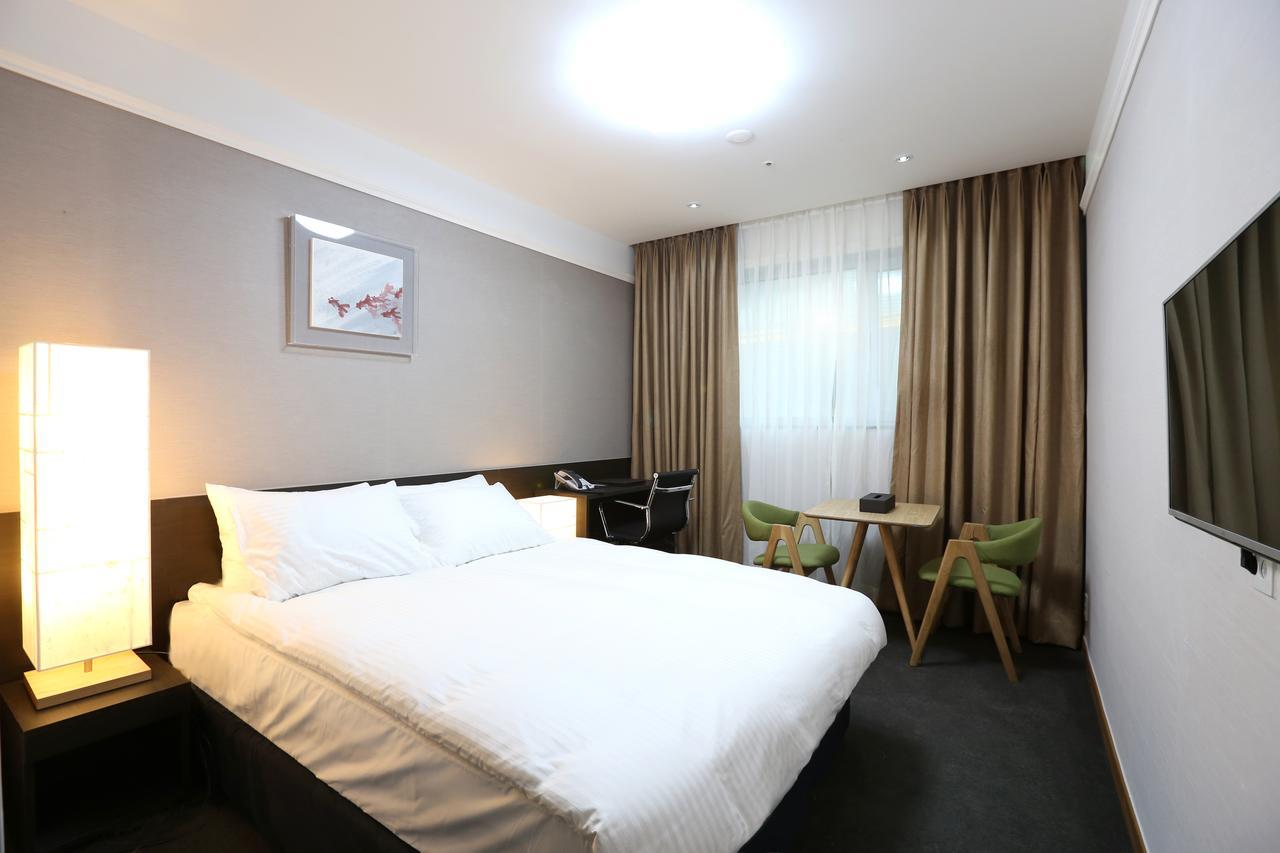 Benikea Premier Hotel Dongdaemun Seoul Bagian luar foto