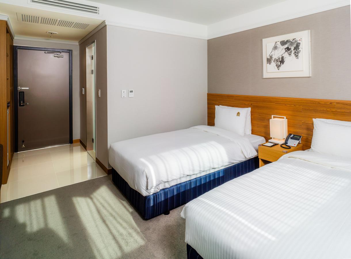 Benikea Premier Hotel Dongdaemun Seoul Bagian luar foto